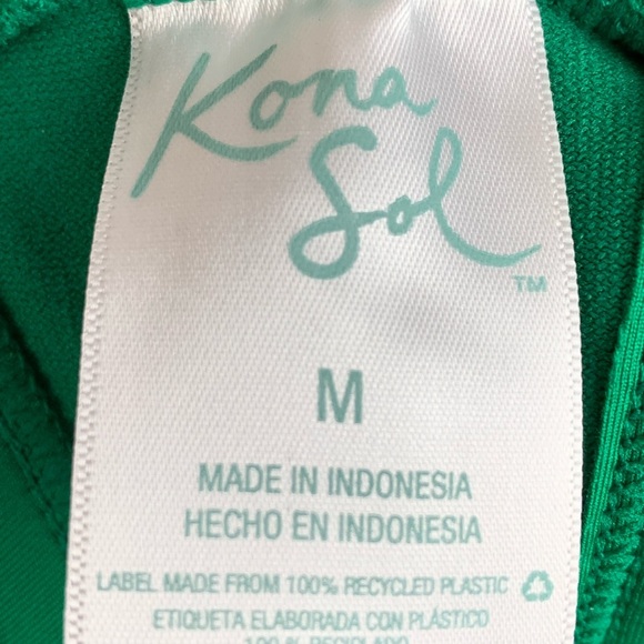 NWT- Kona Sol Criss Cross Back Bikini Top- M - Picture 5 of 6